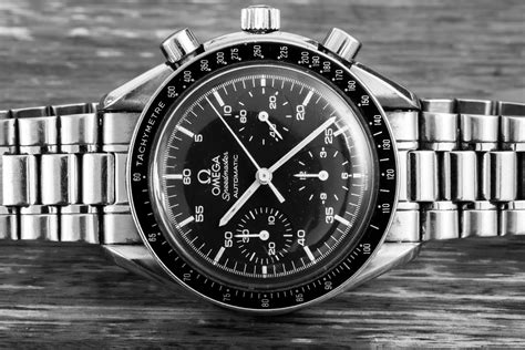 omega speedmaster automatic review.